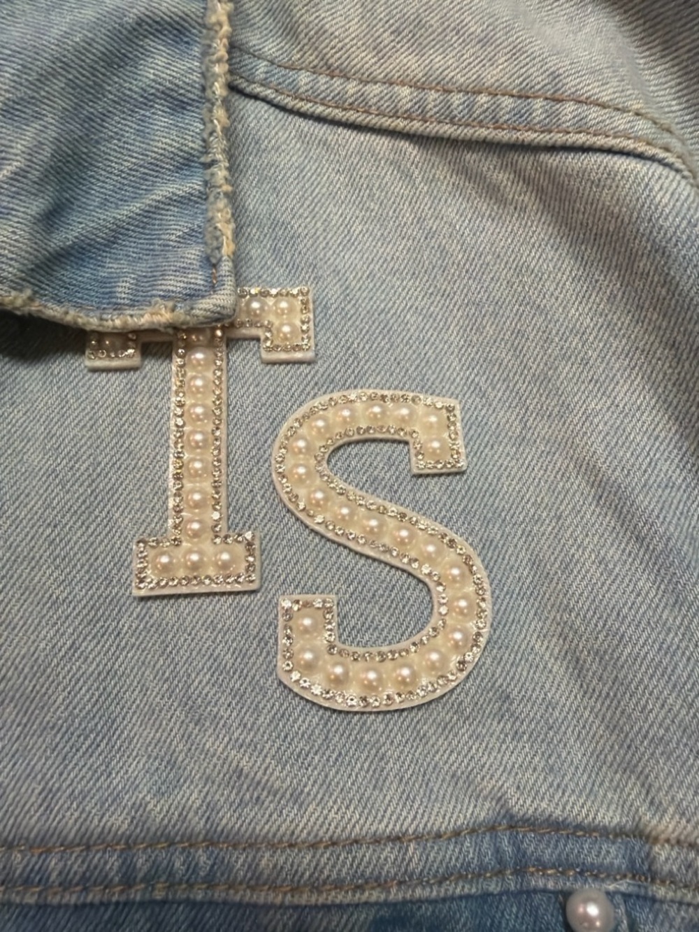 Taylor Swift Inspired Denim Jacket Pearl Studded “Swift 13” Light Wash Size L - Picture 5 of 7